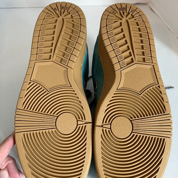 New Men's Lace-Up Sneakers Teal Suede VR1 Size 9. - Picture 8 of 8